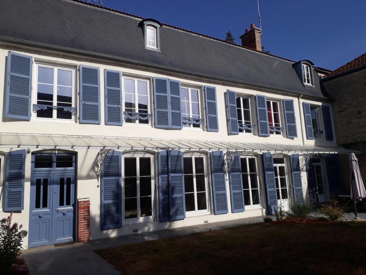 Hotel Les Pierres Bleues Bar-sur-Aube Esterno foto